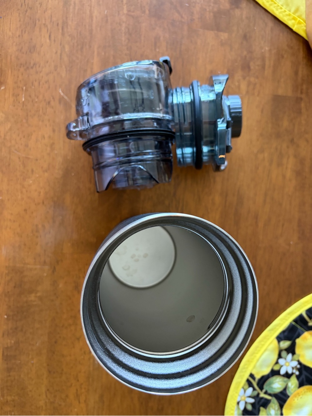 FlasKap bottle 2 lids